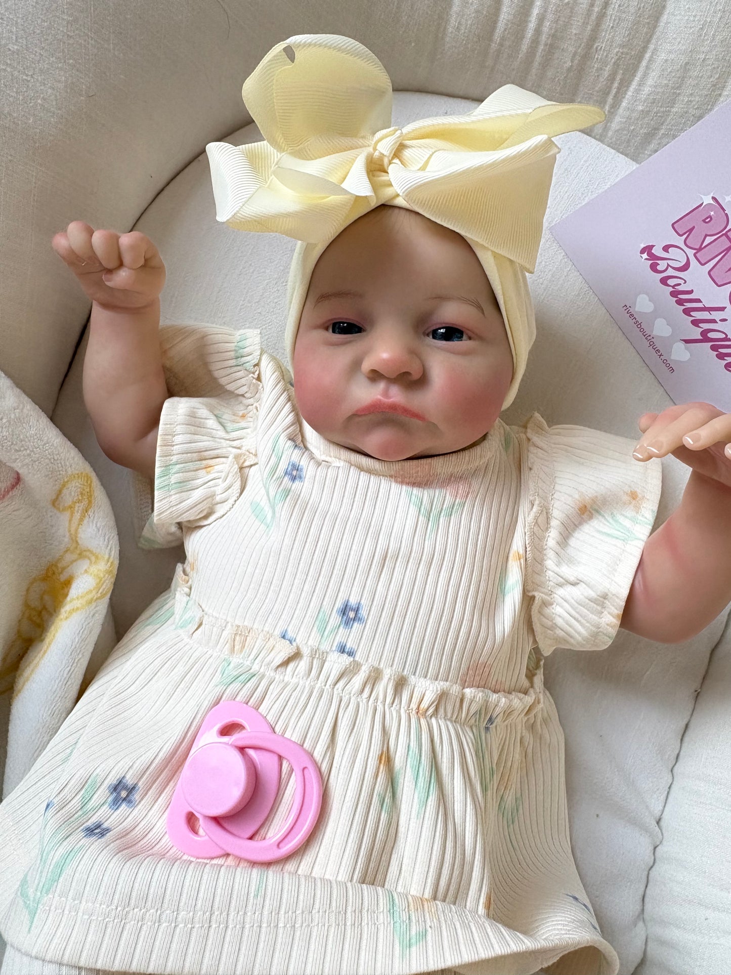 Bebê Menina Reborn - Corpo Macio e Peso