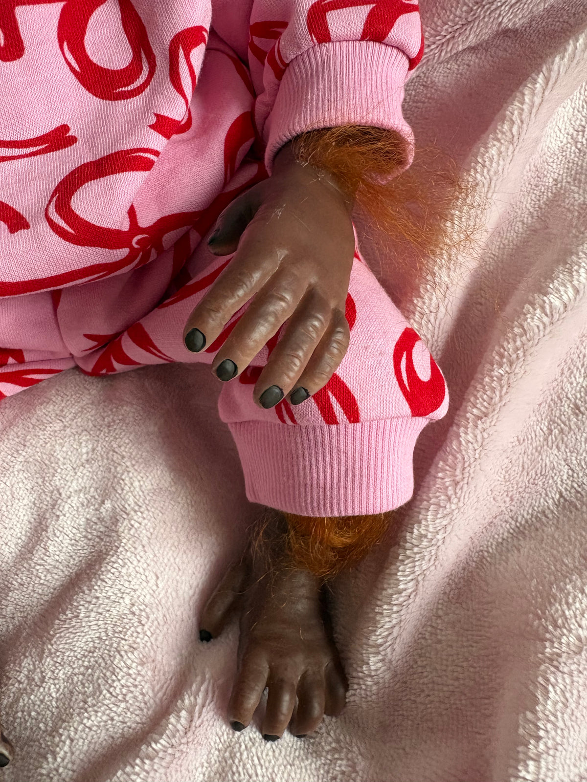 Menina Macaca Renascida - Corpo Macio