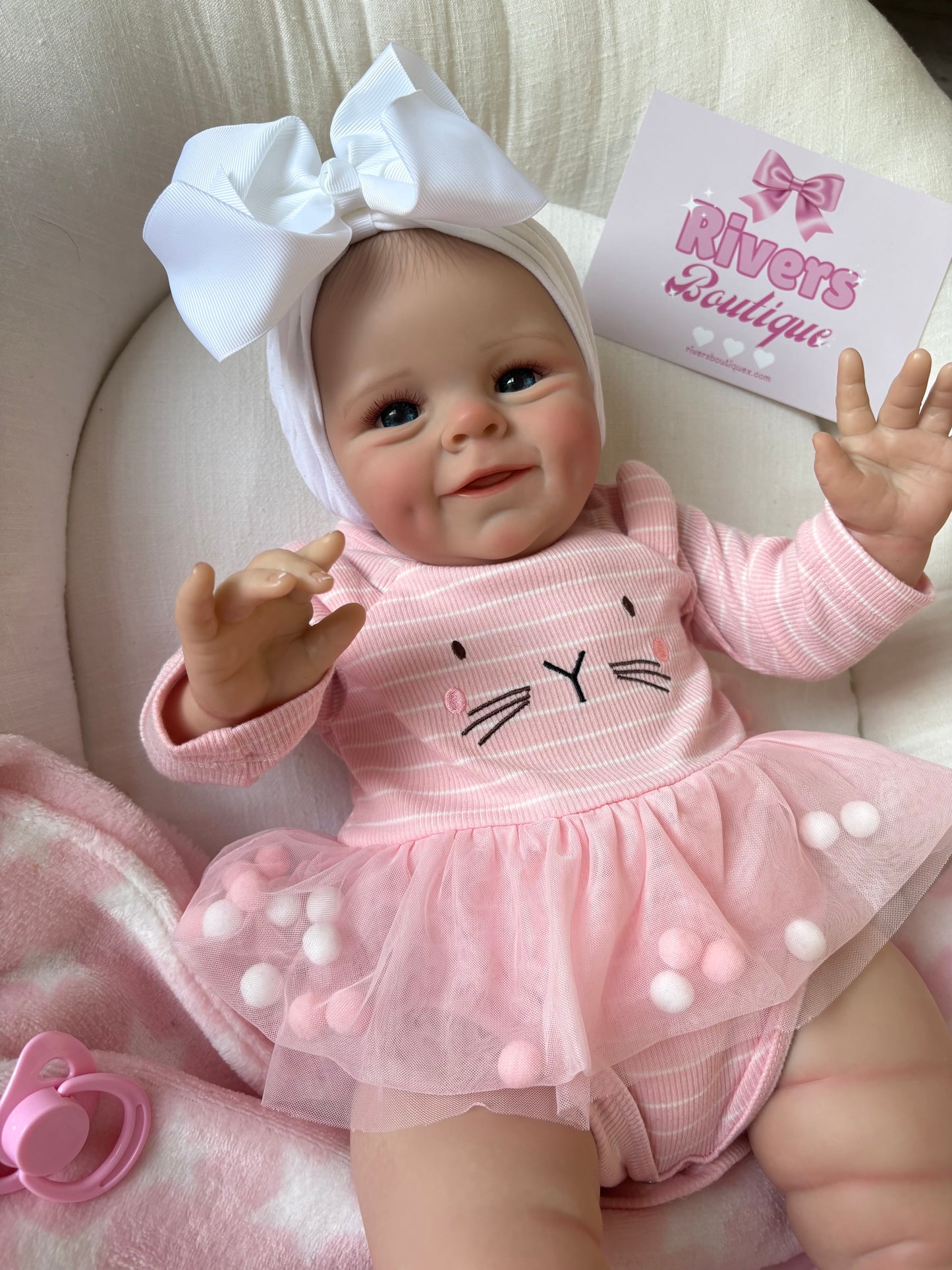 Bebé niña reborn cuerpo blando con peso